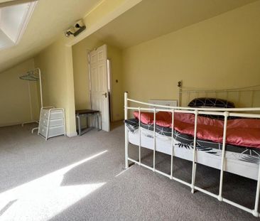 5 bedroom terraced house to rent - Photo 3