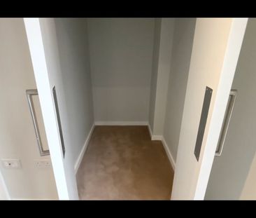 3 Bed Penthouse, Aspin Lane, M4 - Photo 5