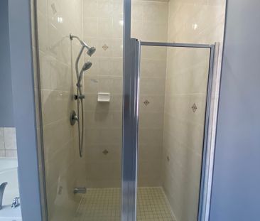 For Lease - 40 Kilkarrin Road, Brampton, Ontario - Photo 5