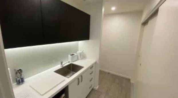 Secluded unit on Perriam - Photo 1