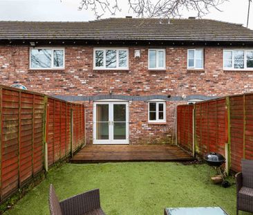 Home Farm Avenue, Macclesfield, Cheshire, SK10 - Photo 5