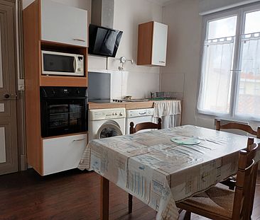 Location appartement 3 pièces, 73.00m², Port-des-Barques - Photo 2