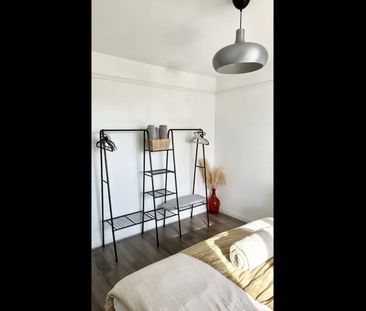 2 Bed Flat, Wyclif Court, EC1V - Photo 5