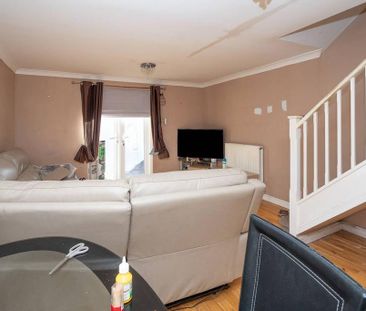2 bedroom terraced house to rent - Photo 3