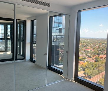 Brand New Three Bedroom Premium Box Hill Apartment with Stunning Views - Inspection by Appointment - Photo 4