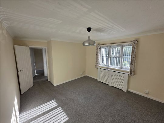 Station Approach, Cheam Road, Ewell, Epsom, KT17 1QL - Photo 1