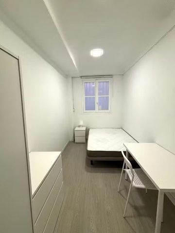 Carrer del Doctor Josep Juan Dómine, Valencia, Valencian Community 46011 - Photo 4