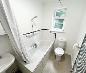 2 bedroom apartment to rent - Photo 5