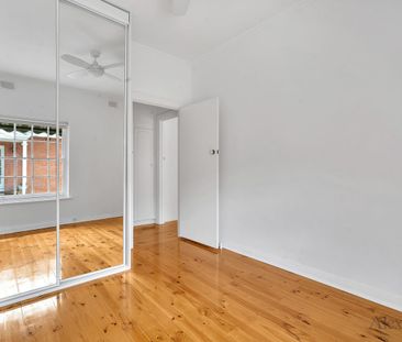 Spacious 2 bedroom unit in small group - Photo 6