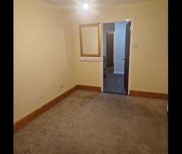 1 Bed Flat, Park Street, LU1 - Photo 3