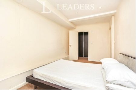 2 bedroom apartment to rent Old Kent Road, London, SE1 - Photo 2