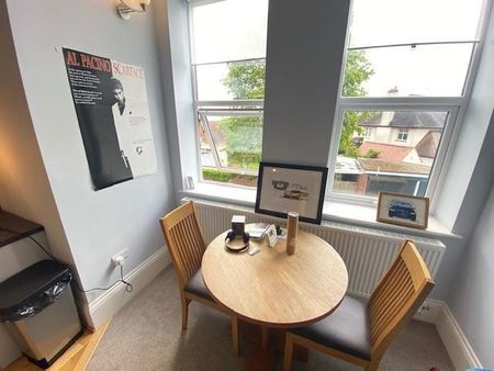 1 bedroom apartment to rent - Photo 3