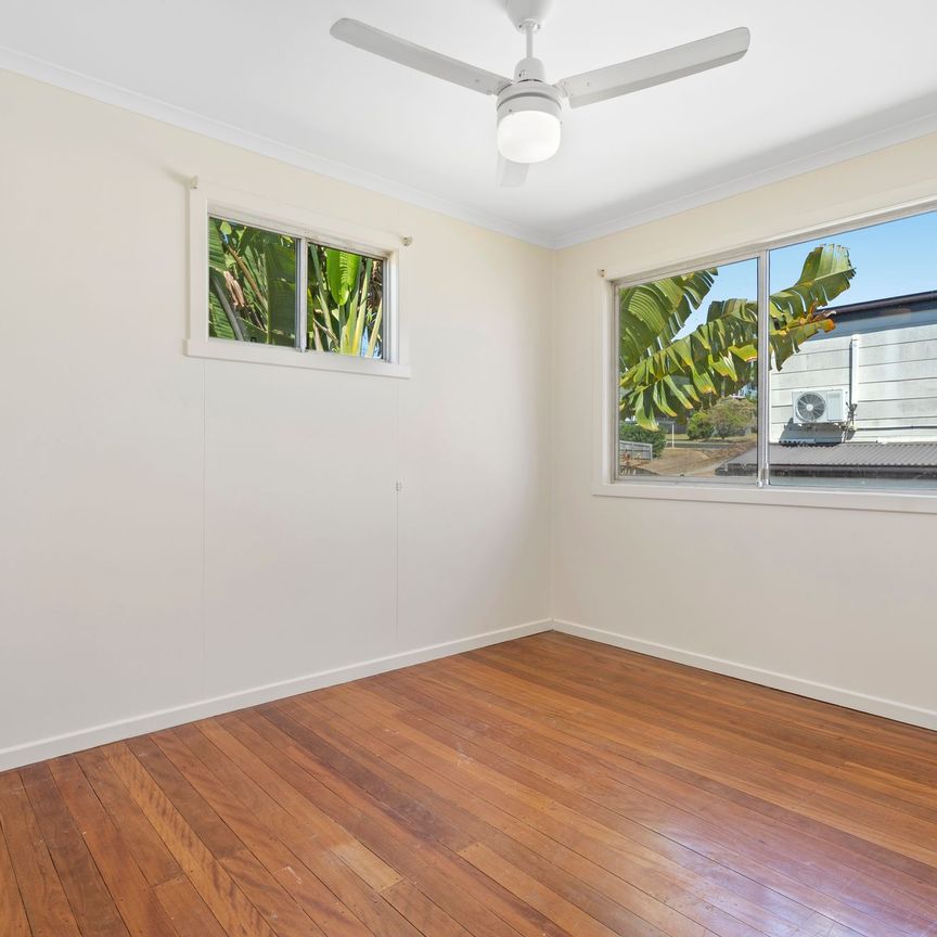 2 Salway Street, Stafford Heights QLD 4053 - House For Rent | Domain - Photo 1