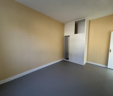 Location Appartement 3 pièces 70m² LE CREUSOT 71200 - Photo 1