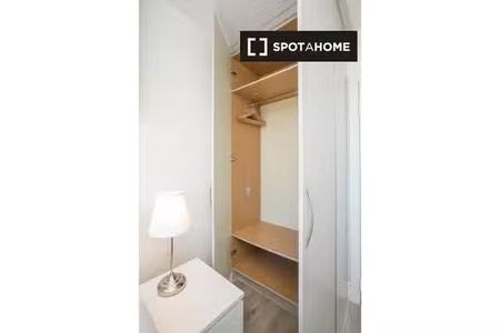 1-bedroom apartment for rent in Portobello, Dublin - Photo 4