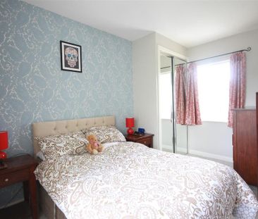 2 bedroom semi-detached house to rent - Photo 3