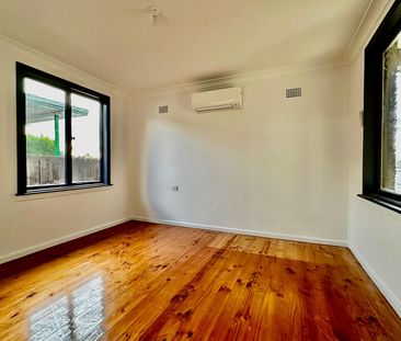 15 Offenbach Ave, Emerton NSW 2770 - House For Rent | Domain - Photo 2