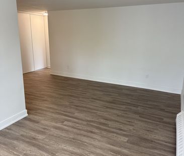 For Lease - 7 Albert Street Unit# 317, Whitchurch-Stouffville, Ontario - Photo 1