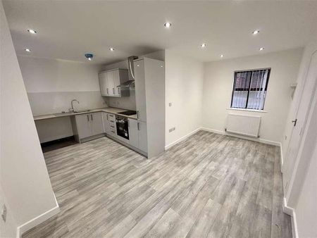 High Street, Neston, CH64 - Photo 3