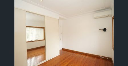 31 Goonaroi Street, Villawood, NSW 2163 - Photo 5