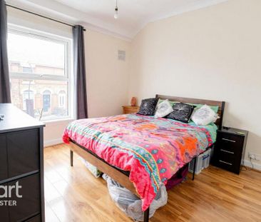 2 bedroom end of terrace house to rent - Photo 5