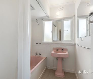 5 Munro Street, Macleod - Photo 4