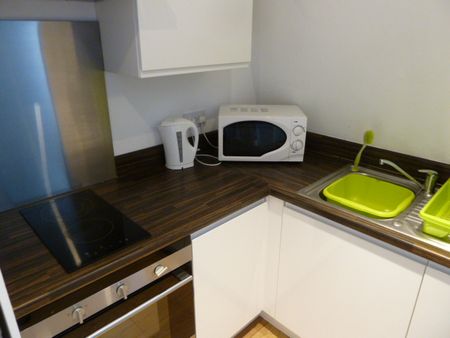 12 Whitefield Tce, Flat 7 - Photo 2