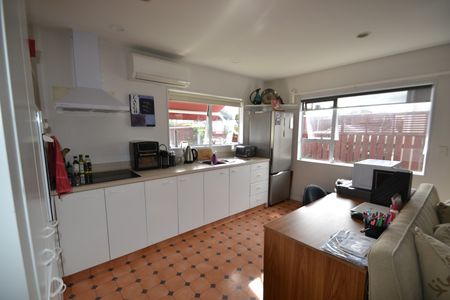 6b Palm Avenue, Stoke, Nelson - Photo 3