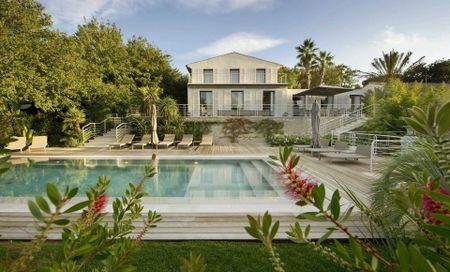 SAINT-TROPEZ - CENTRE VILLAGE - 10 CHAMBRES - PISCINE - Photo 3