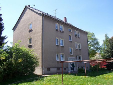 Ländlich gelegene 3-Raum-Wohnung mit Tageslichtbad - Photo 4