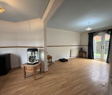 3 bedroom semi-detached house to rent - Photo 6