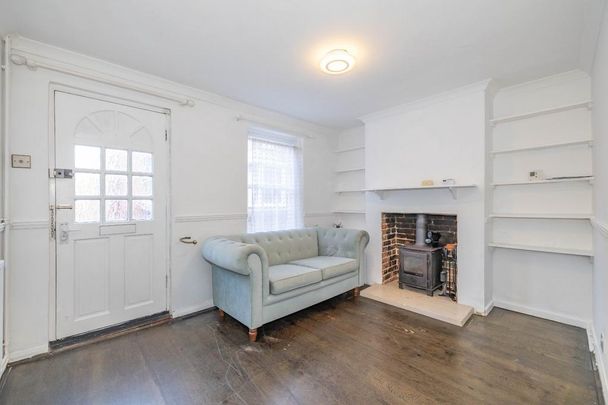 2 bedroom terraced house to rent - Photo 1