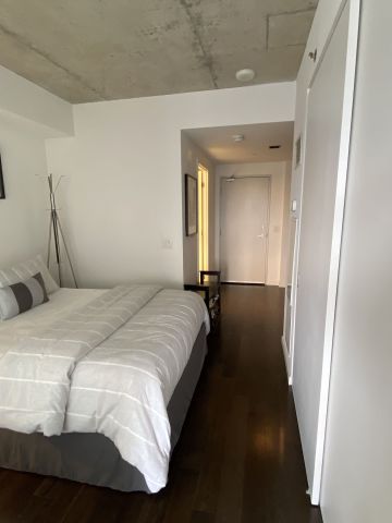 For Lease - 32 Trolley Crescent Unit# 814, Toronto, Ontario - Photo 2
