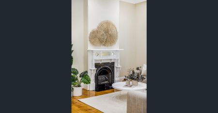 Find comfort: where classic charm meets everyday ease - Photo 2