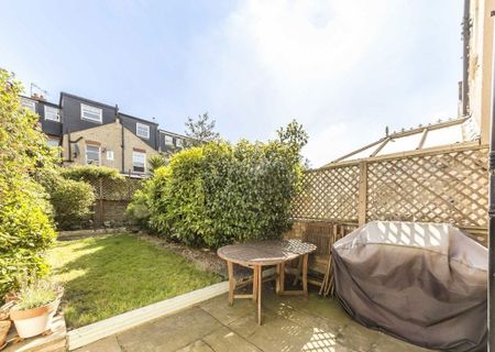 Totterdown Street, SW17 8TB, London - Photo 2