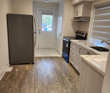 For Lease - 17 Hashmi Place Unit# Main Floor, Brampton, Ontario - Photo 2
