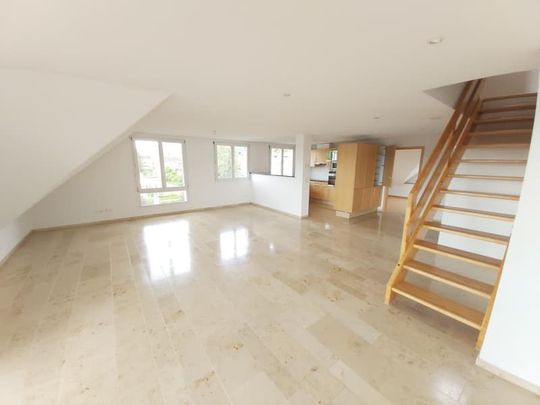 "1 MONAT GRATIS WOHNEN! Traumhafte Dachwohnung mit Balkon!" - Foto 1