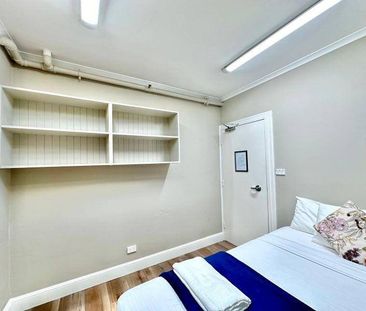 Room for Rent in the Heart of Oxford Street - Photo 4