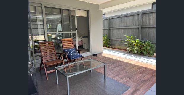 Bills inc exempt electricity + share kitchen and bathroom - Photo 1