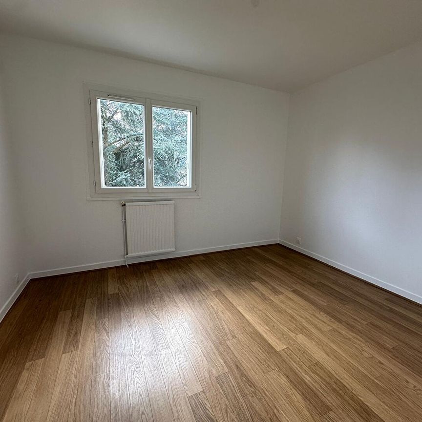 3 PIECES - CHATOU - Photo 1