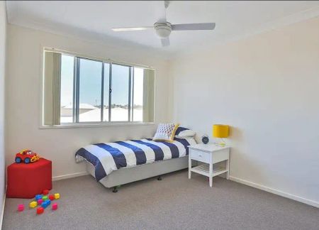 39 Junction Drive, Redbank Plains QLD 4301 - Photo 2