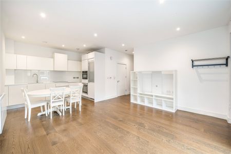 Handley Drive, London, SE3 9GA - Photo 2