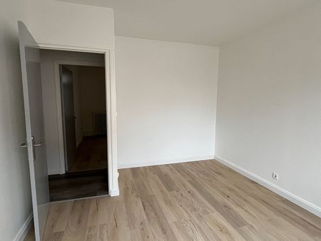 Location Appartement 4 pièces 72m² - Photo 4