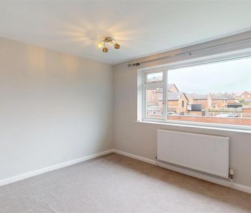 3 bedroom semi-detached house to rent - Photo 6