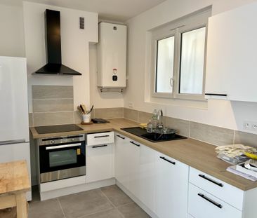 Location Appartement 3 pièces 54m² LA SEYNE SUR MER 83500 - Photo 6