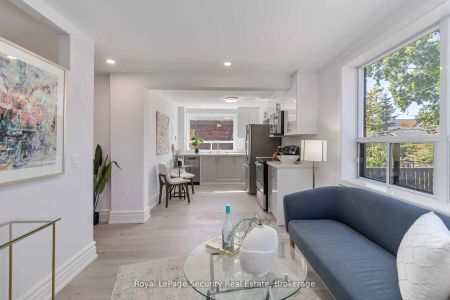 328 Lakeshore Road E #4 - Photo 2