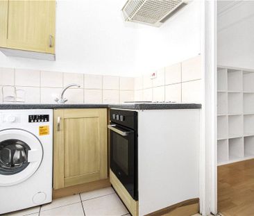 Studio to rent - Photo 6