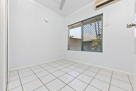 FAMILY HOME IN GUNN - Photo 4