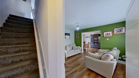 3 bedroom semi-detached house to rent - Photo 4