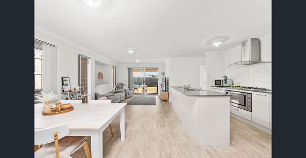 Beautiful Home with Coastal Charm! - Photo 1